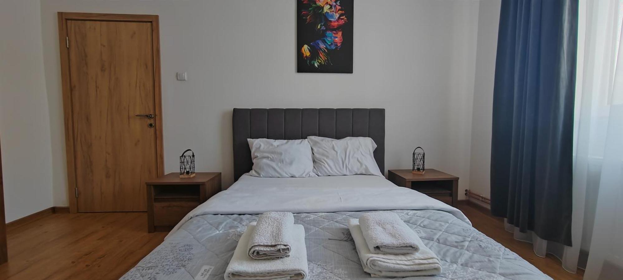 Golden Royal Apartman Kragujevac Kültér fotó
