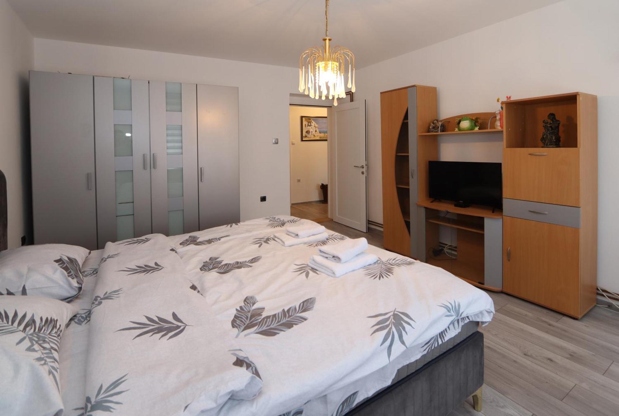 Golden Royal Apartman Kragujevac Kültér fotó